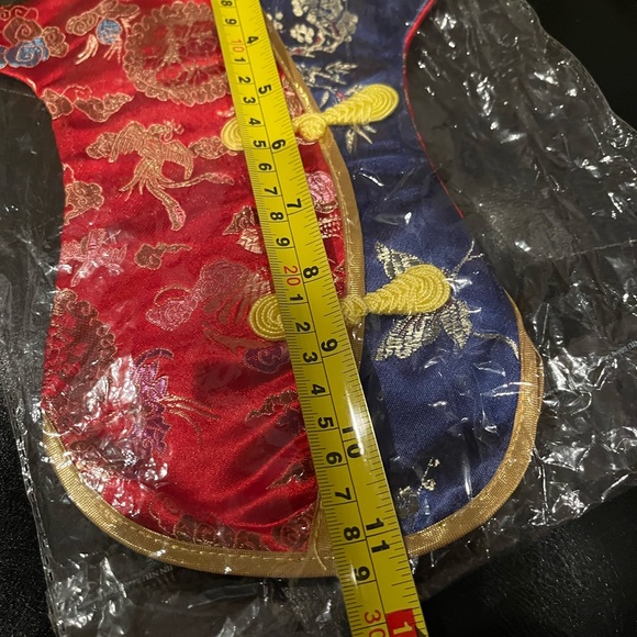 NWOT Asian theme two items, wooden chopsticks w/cover and bottle shirt cover - Picture 4 of 12